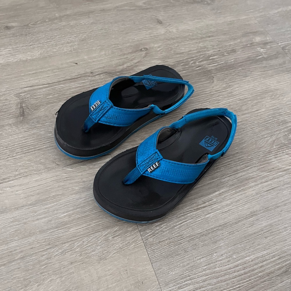 Kids reef flip flops